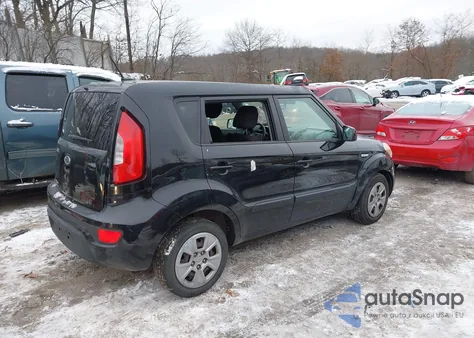 2012 Kia Soul z USA, uszkodzony, nr VIN KNDJT2A5XC7746906